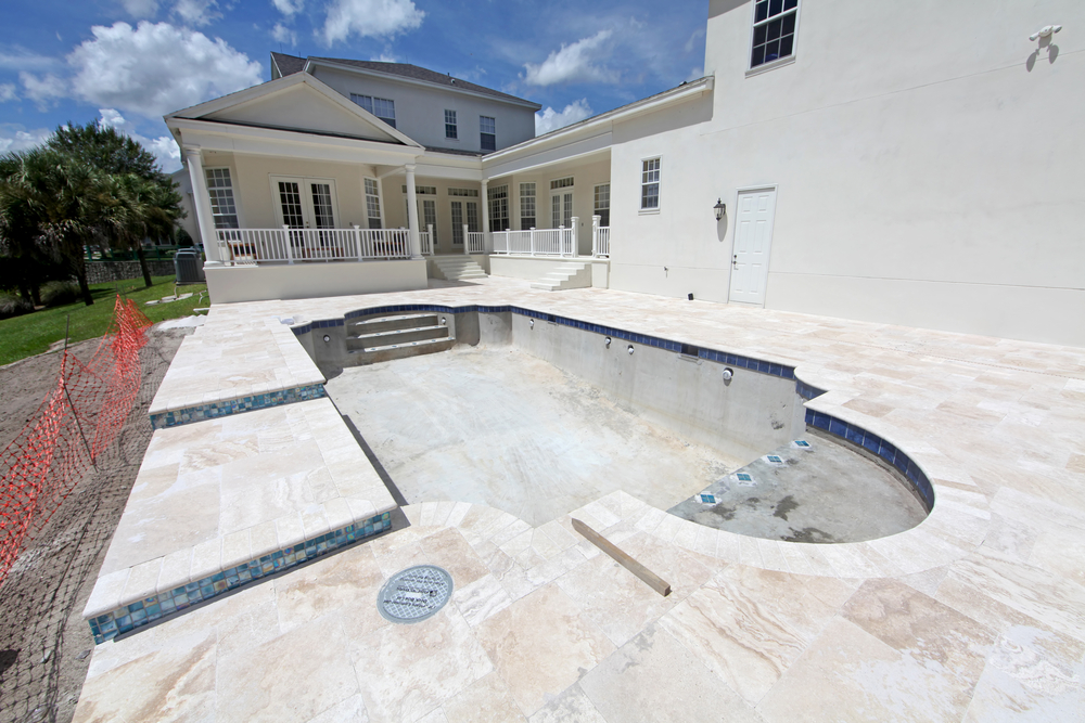 A,swimming,pool,under,construction,in,florida