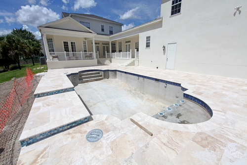 A,swimming,pool,under,construction,in,florida